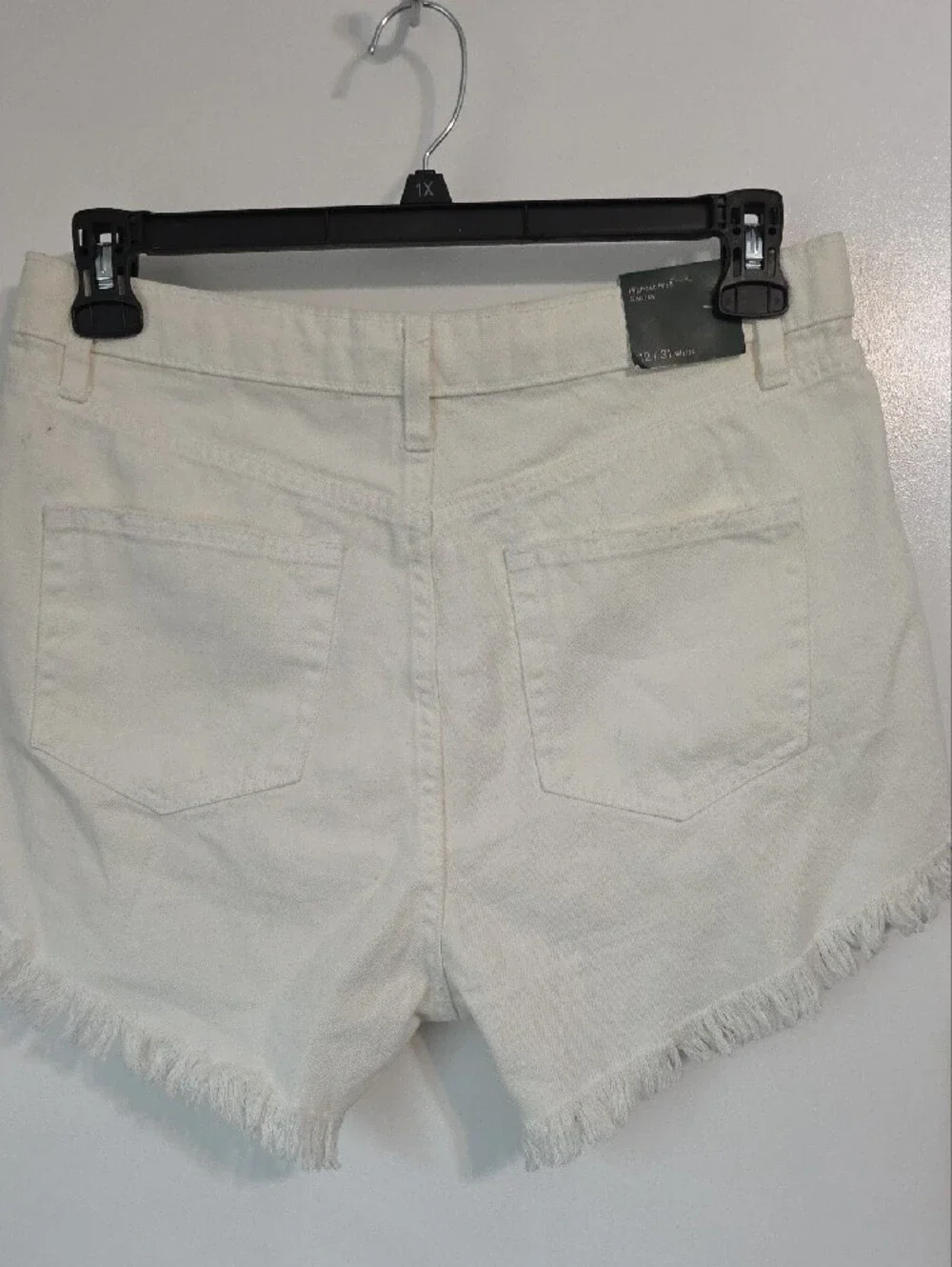 NWT wild fable Off White Distressed Frayed-Hem Denim Shorts SZ 12 - Picture 6 of 8